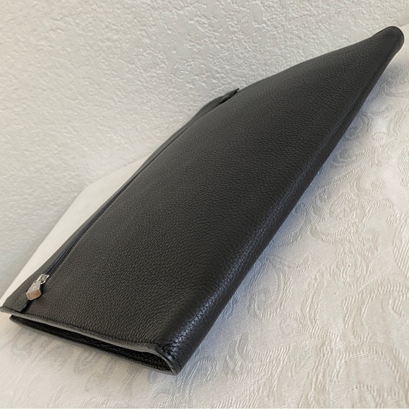 Serapian Leather Document laptop Case - Picture 8 of 12